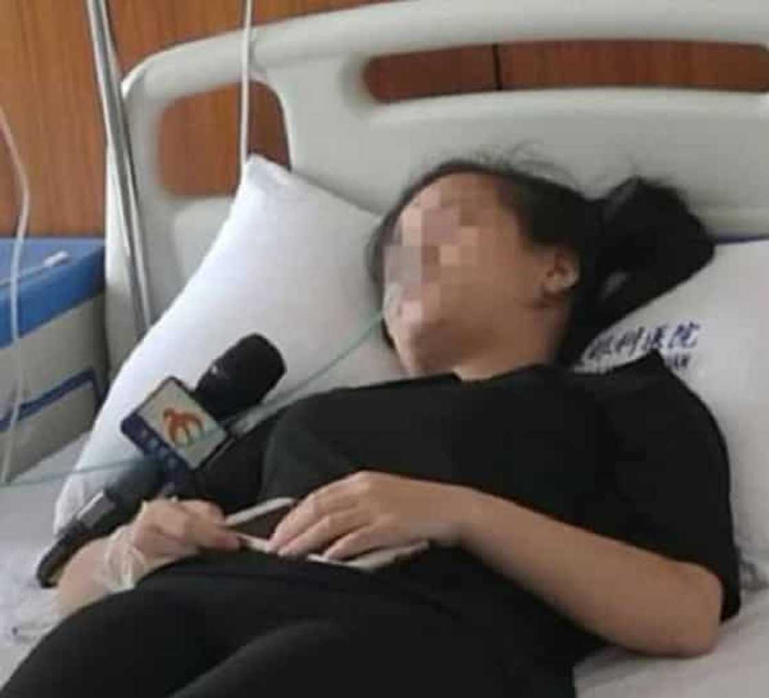 Babae, nabulag ang isang mata matapos maglaro ng mobile game buong araw Babae, nabulag ang isang mata matapos maglaro ng mobile game buong araw