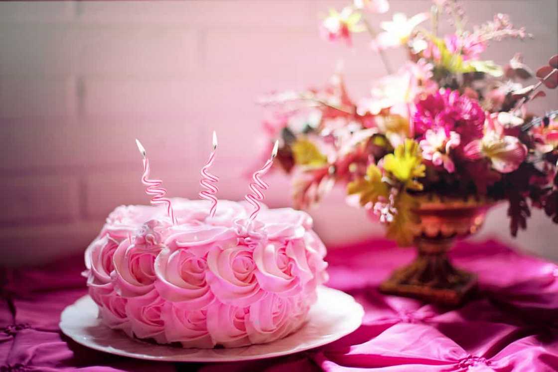 Princess cake design Princess cake design