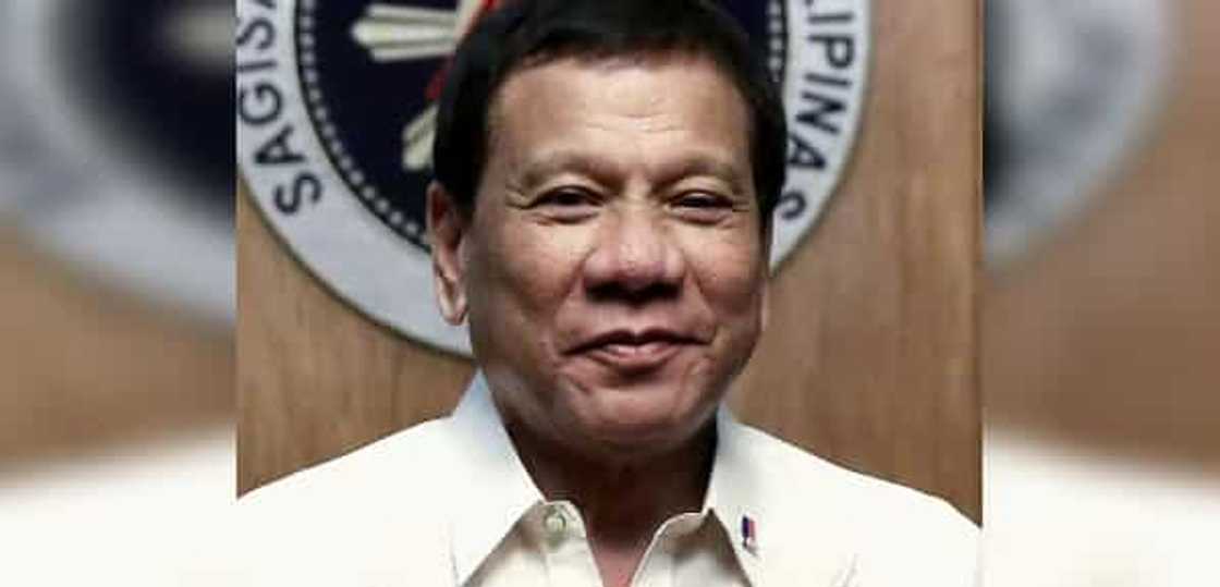 Duterte hits Robredo anew over 'extortion' statement on VFA Duterte hits Robredo anew over 'extortion' statement on VFA