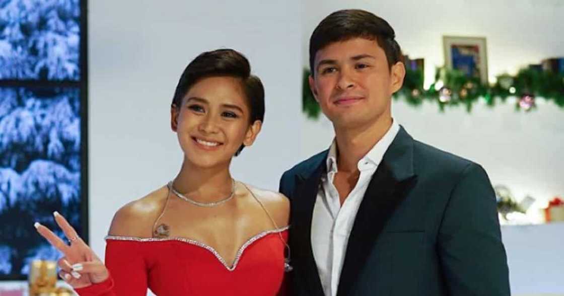 Sarah Geronimo cries while singing Sana Ngayong Pasko; Matteo comforts her Sarah Geronimo cries while singing Sana Ngayong Pasko; Matteo comforts her