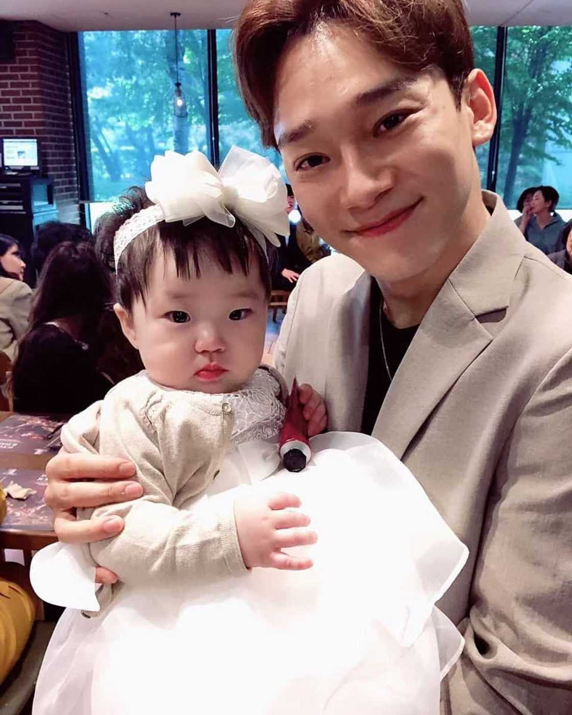 Chen Exo wife Chen Exo wife