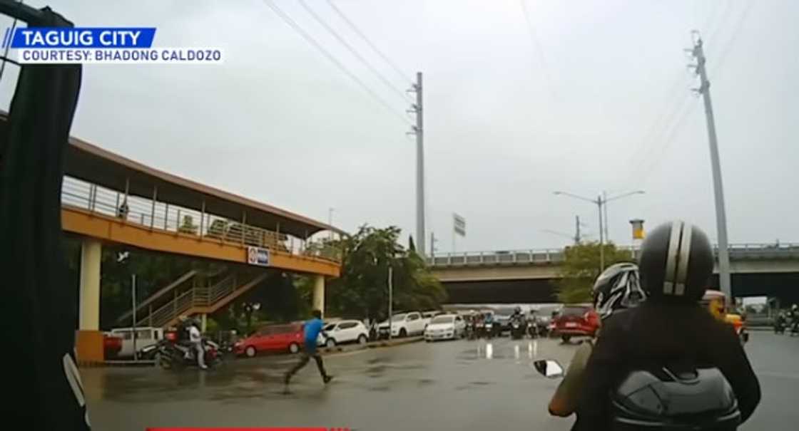 MMDA Officer MMDA Officer