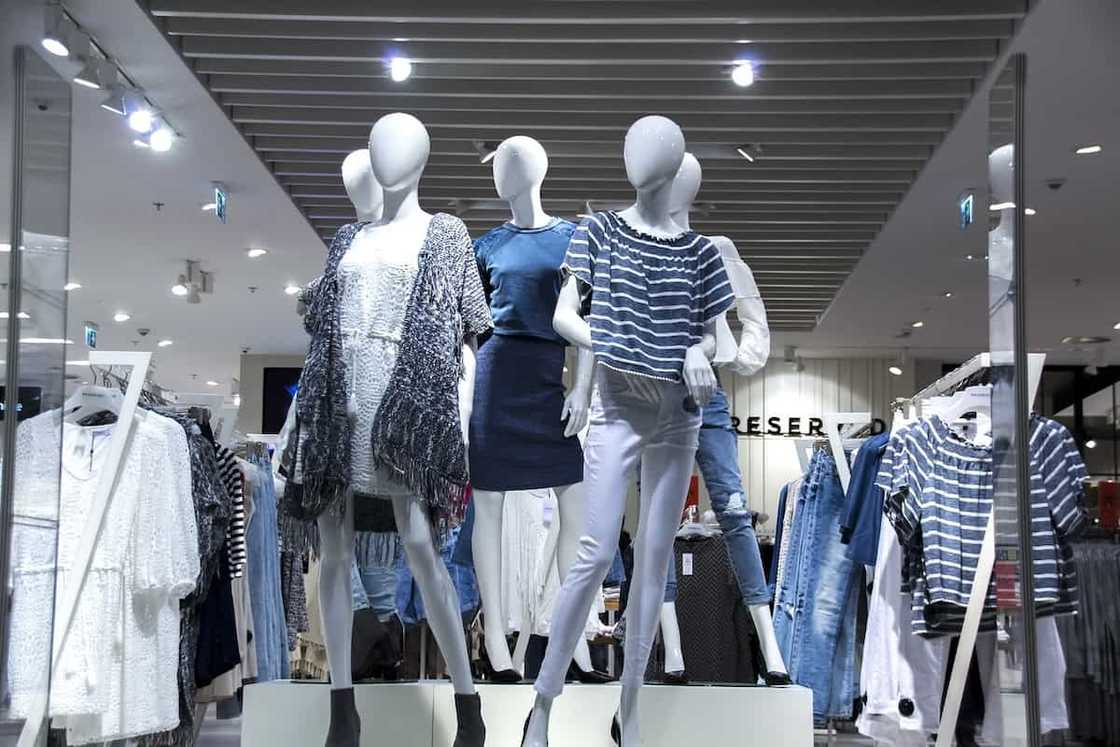 Video ng mannequin dance ng isang taga-Iloilo City, viral; views umabot na ng mahigit 18 million Video ng mannequin dance ng isang taga-Iloilo City, viral; views umabot na ng mahigit 18 million