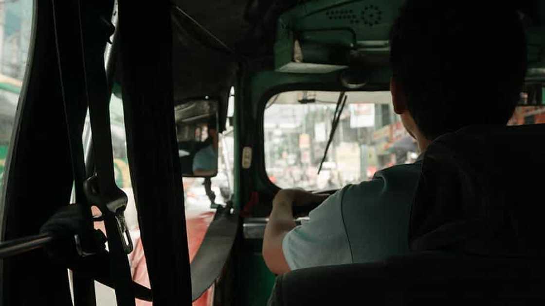 Jeepney driver sa Baguio, namigay ng libreng sayote sa kanyang mga pasahero Jeepney driver sa Baguio, namigay ng libreng sayote sa kanyang mga pasahero