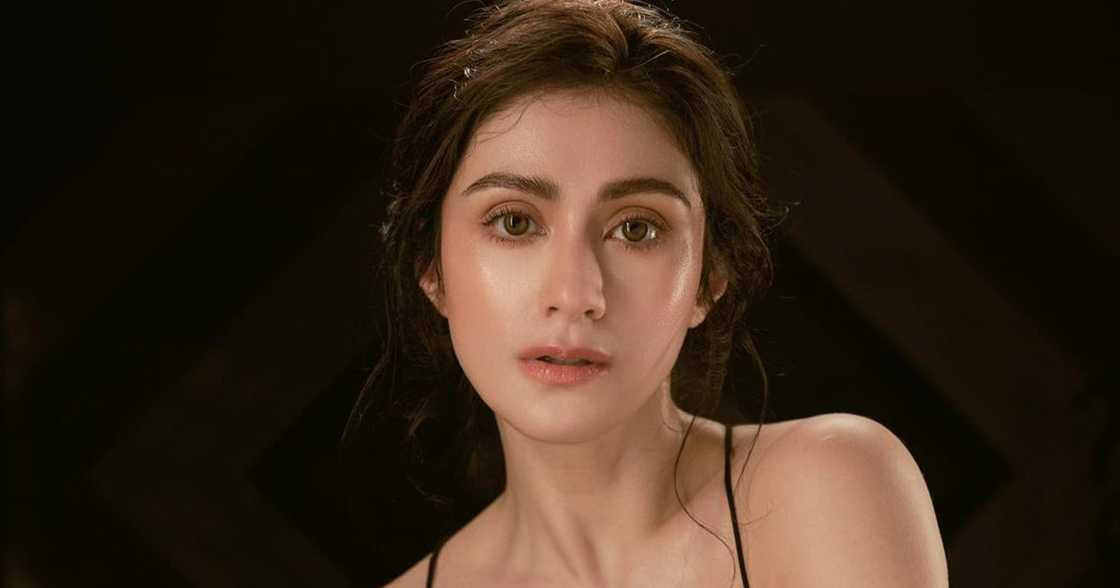 Carla Abellana, nananawagan sa lahat ng motorista na mag-brake para sa mga hayop sa daan Carla Abellana, nananawagan sa lahat ng motorista na mag-brake para sa mga hayop sa daan