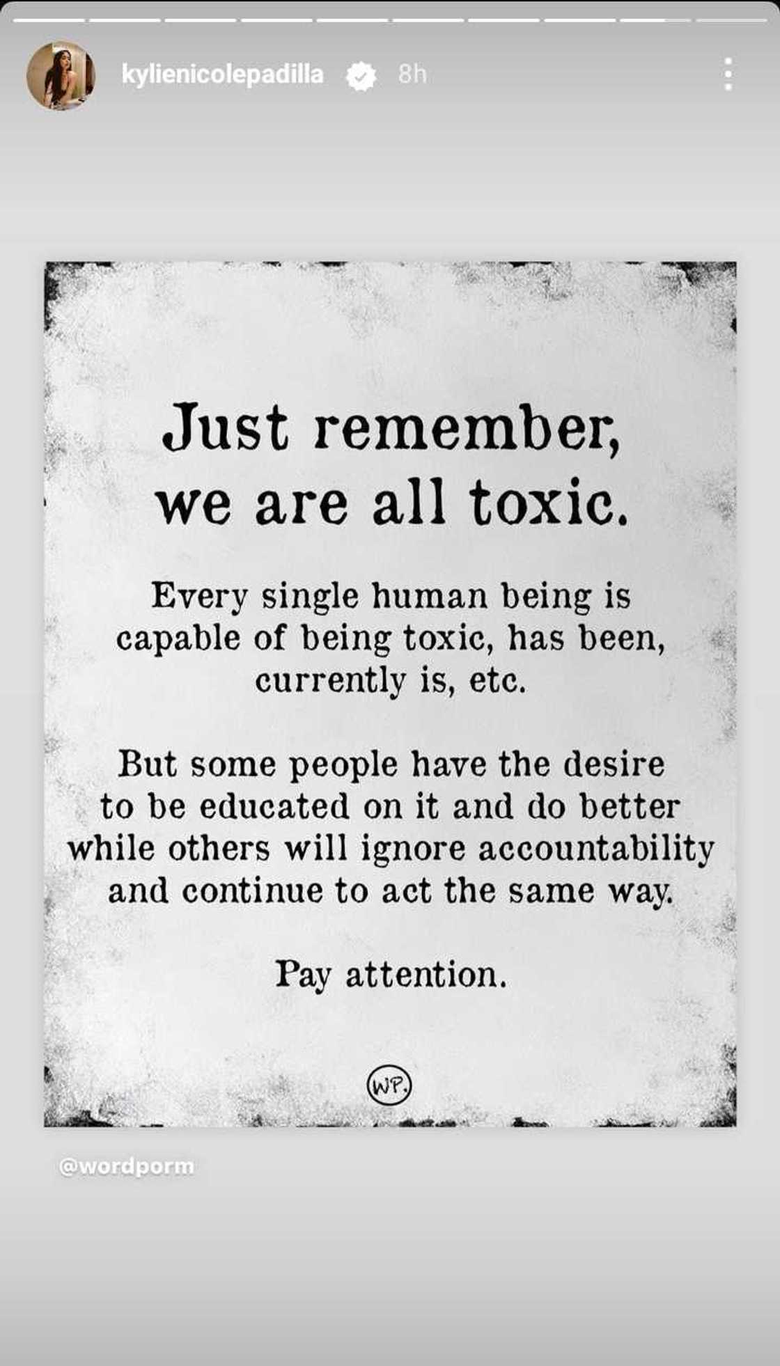 Kylie Padilla, kapansin-pansin ang cryptic post: "we are all toxic" Kylie Padilla, kapansin-pansin ang cryptic post: "we are all toxic"