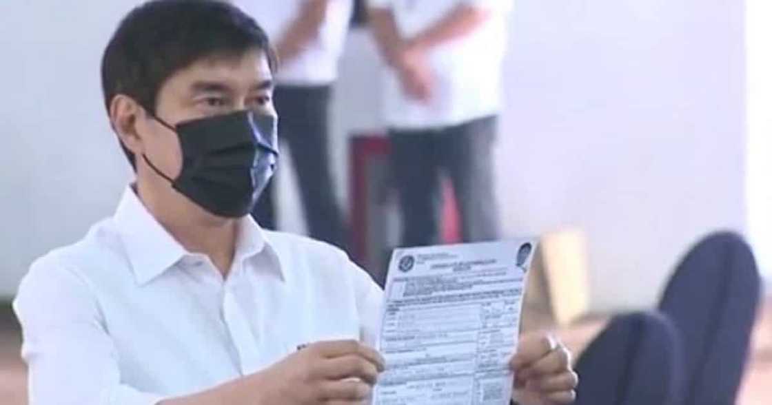 Raffy Tulfo, tinanggihan ang offer ni Manny Pacquiao na maging VP niya Raffy Tulfo, tinanggihan ang offer ni Manny Pacquiao na maging VP niya