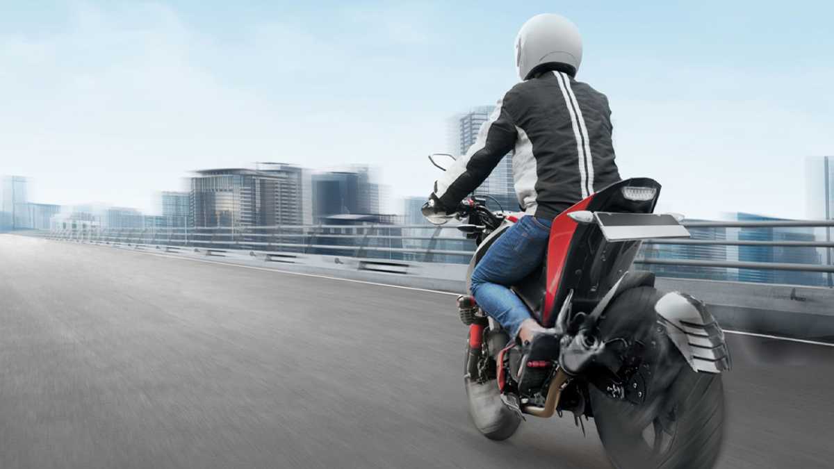 Tragedy in Caloocan: Rider Dies After Being Run Over by Cement Mixer While Avoiding Pothole