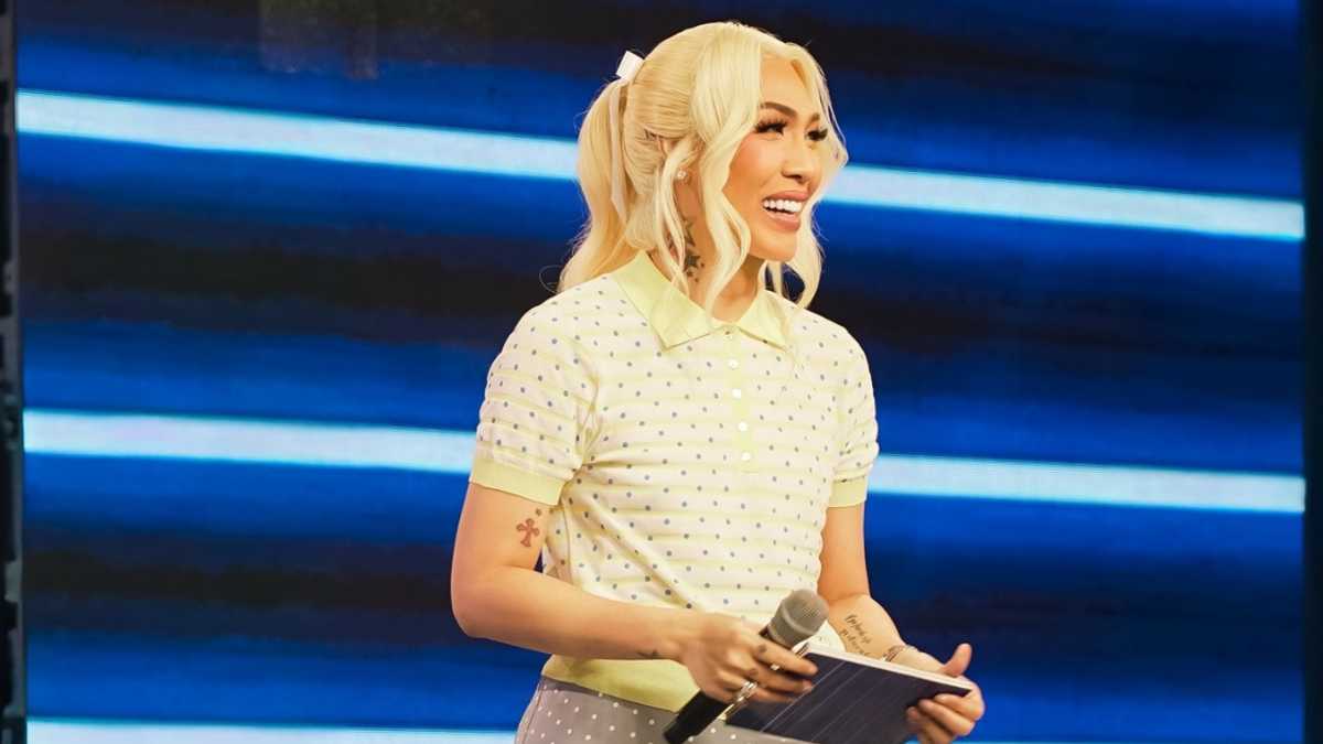 Vice Ganda, napaingay ang ‘It’s Showtime’ dahil sa birong iniuugnay sa Senado Vice Ganda, napaingay ang ‘It’s Showtime’ dahil sa birong iniuugnay sa Senado