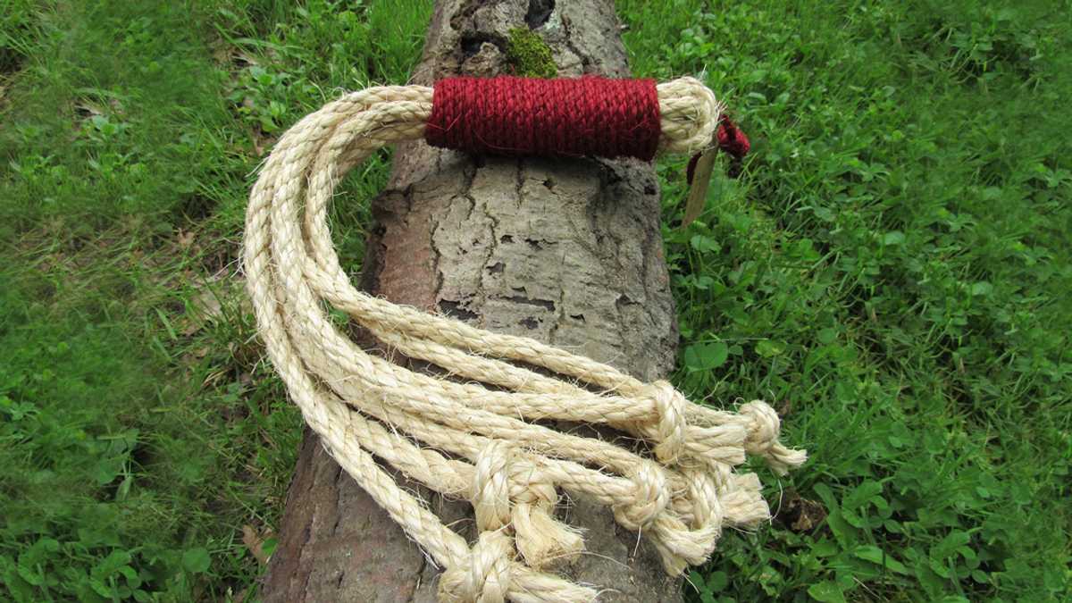 Lasing na Lalaki Gulo sa Pampanga Holy Week Penance: Deboto Nagtanggol sa Sarili Gamit ang Latigo