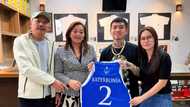 Mga magulang ni Rene Baterbonia, nagbigay ng jersey sa Pinoy Pawnstars Museum