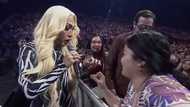 Vice Ganda, naantig sa binigay ng isang Pinay fan sa kanya sa 'ASAP' show sa England