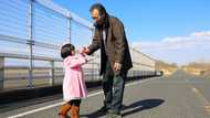 My daughter befriended a grumpy old man — Then I froze at a photo he had