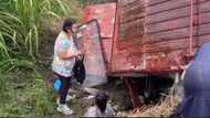 Jeep, nalaglag sa kanal; 7 pasahero, sugatan, kabilang gagradweyt sa araw na iyon