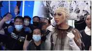 Vice Ganda, namigay ng P300,000 para sa mga staff ng It's Showtime