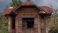 80-anyos na bahay sa Cebu, nanatiling nakatayo sa gitna ng nawasak na mga bagong bahay sanhi ng bagyong Odette