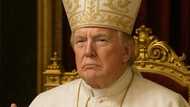 US President Donald Trump, post niyang picture na ipinapakitang tila isa siyang Santo Papa, viral