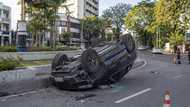 SUV, bumaliktad matapos sumalpok sa center island sa Cebu City