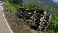 Truck na may 39 pasahero tumagilid sa Kabayan, Benguet; limang katao, nasawi
