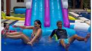 Vic Sotto at Pauleen Luna, masayang nakipaglaro sa anak sa kiddie pool nito