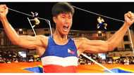 PH pole vaulter EJ Obiena, pinanganga ang online world sa viral video