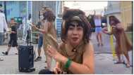 Madam Kilay, kinaaliwan sa kanyang street concert sa HarborWalk Village sa Amerika