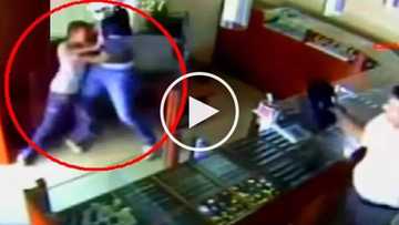 Real-life Karate Kid! Heroic boy defeats deadly hold-upper by brutally punching his stomach