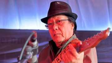 Anak ni Freddie Aguilar, nagluksa sa pagpanaw ng OPM legend: “Wala na po akong tatay”