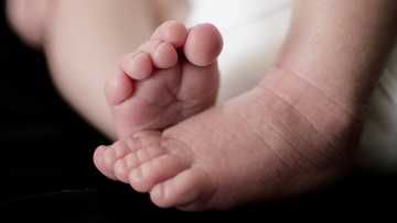 Kalunos-lunos ang sinapit ng isang sanggol matapos di nailabas sa nasusunog na tahanan