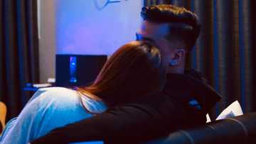 Rob Moya at Jen del Rosario, trending matapos ang parehas na post