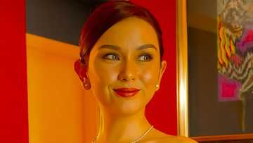 Beauty Gonzalez, pinost pic kasama isang malaking ahas bilang pagdiriwang sa “Year of the Snake”