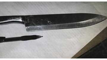 2 dalagitang nagtago sa CR, balak patayin ang mga papasok nilang kaklase