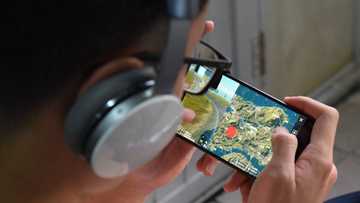 CSC captures 3 gov’t employees playing Mobile Legends & PUBG at work