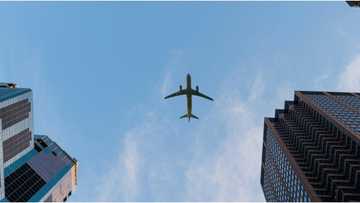 Eroplano, nagpa-ikot-ikot sa ere matapos umanong makatulog ng air traffic controller na naka-duty
