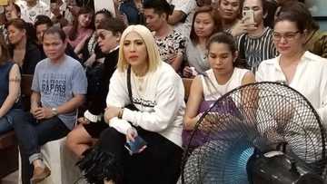 Vice Ganda & other celebs attend final Holy Mass at Chokoleit’s wake