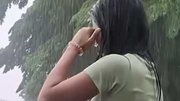 Dalagang lumuwas sa Maynila para magtinda, napaiyak nang masira ng bagyo ang paninda