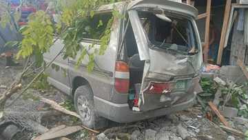Three dead, two critical after van crashes into houses in Quezon