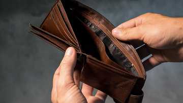 Ama, itinakwil ang 24-anyos na anak dahil sa P3.2M na utang nito sa 'loan sharks'
