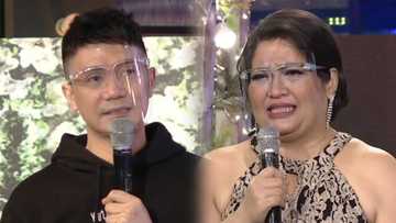 Vhong Navarro, emosyonal at naiyak sa muling pagkikita ng mag-ina sa show