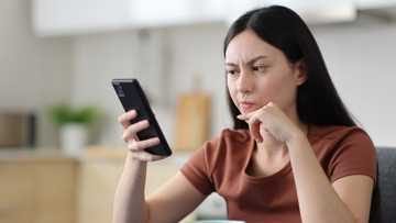 My Half-Sister Pretended She Was an Only Child – I Learned Her Jealousy Was About Insecurity, Not Me