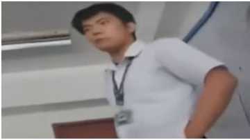 Estudyanteng nagtitinda sa kanilang school, hinangaan din sa pagkanta