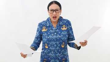 I fell for the "perfect" single dad at my daughter's school — I saw his name on my divorce papers