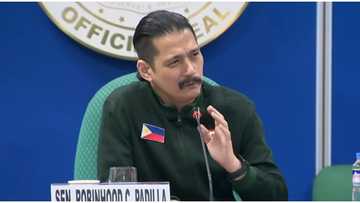 Senator Robinhood Padilla, ibinida ang isang salita sa lapida ng yumaong pangulo
