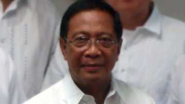 Former VP Jejomar Binay says bubble and lockdown are the same: “Stop blaming the people!”