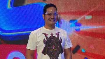 Sara supporter Bayani Agbayani visits his neighbor who supports Leni-Kiko