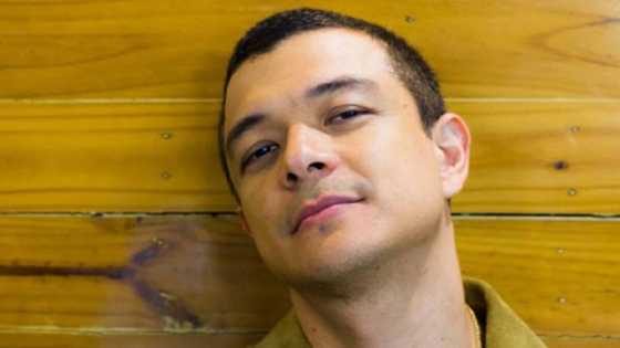 Jericho Rosales at Carmen Soo, muling nagkita matapos ang 15 taon: “We all need reading glasses now”