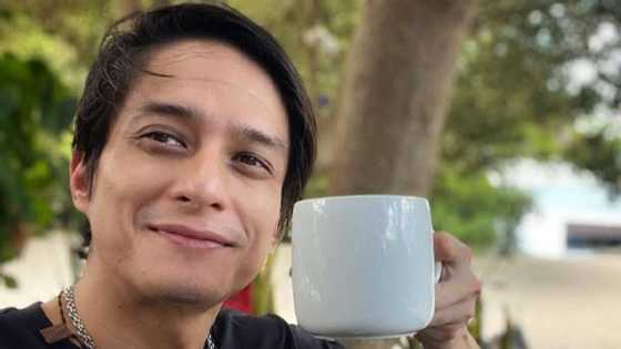 Ryan Agoncillo, ipinamalas ang galing sa pagbunot ng milk tooth ng anak: “Parental dentistry”