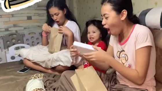 Video of priceless reaction of two girls when they received iPhones on Christmas, viral