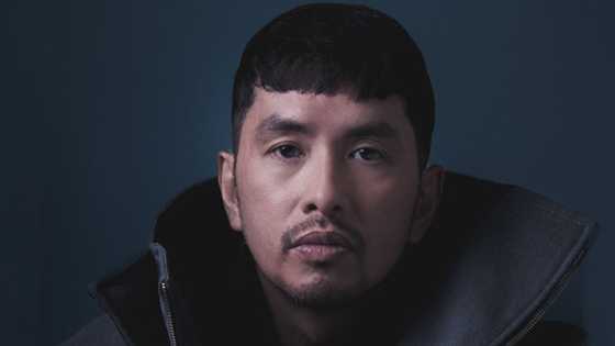 Rico Blanco, photo niyang nanonood ng volleyball, viral