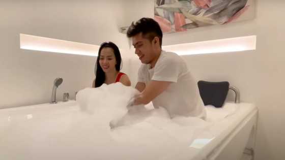 Makagwapo at bagong nobya, naligo sa kanilang hi-tech na Jacuzzi